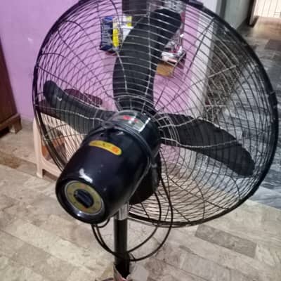 mallit pedestal fan24" excellent condition