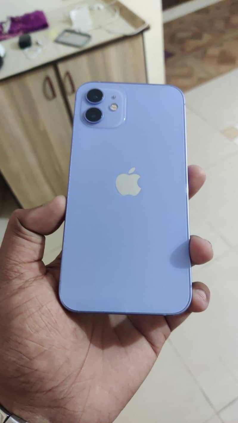 Apple iPhone 12 2