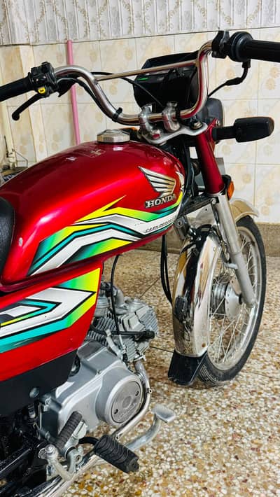 Honda CD 70 2023