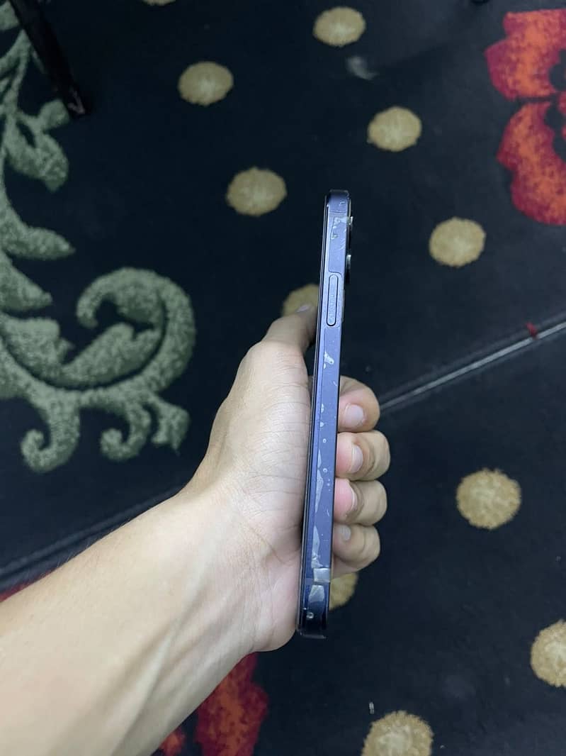 Apple iPhone 12 5