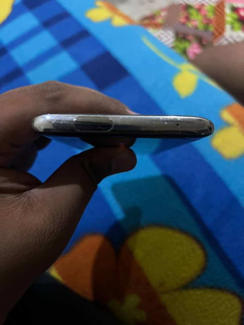 One Plus 7 Pro 3