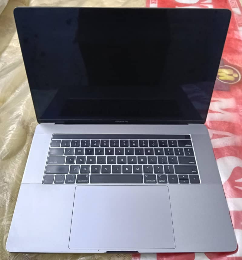 Macbook 19 pro 0