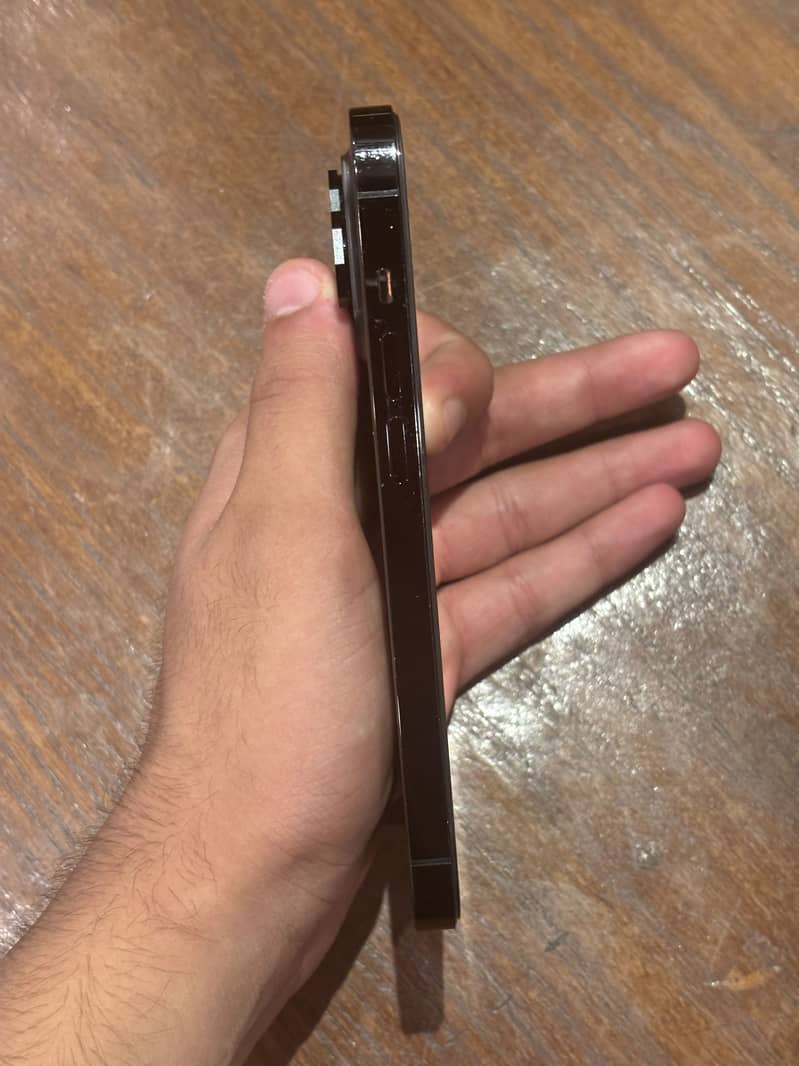 iPhone 14 Pro 3