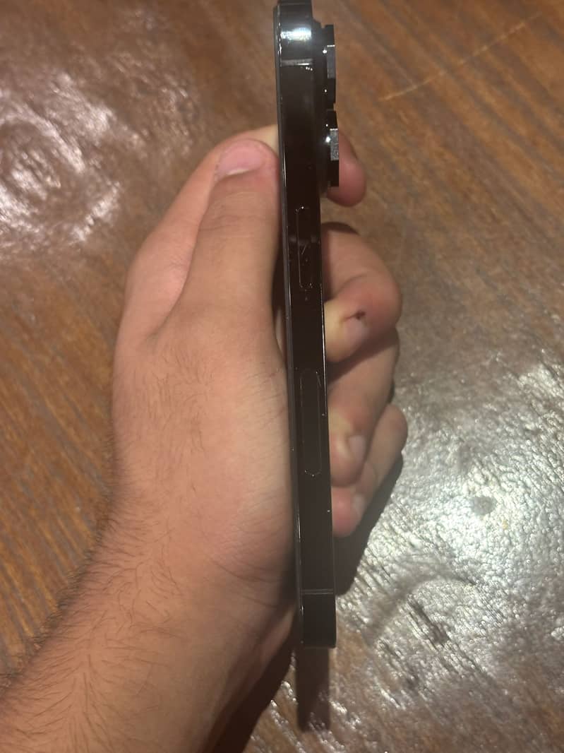 iPhone 14 Pro 5