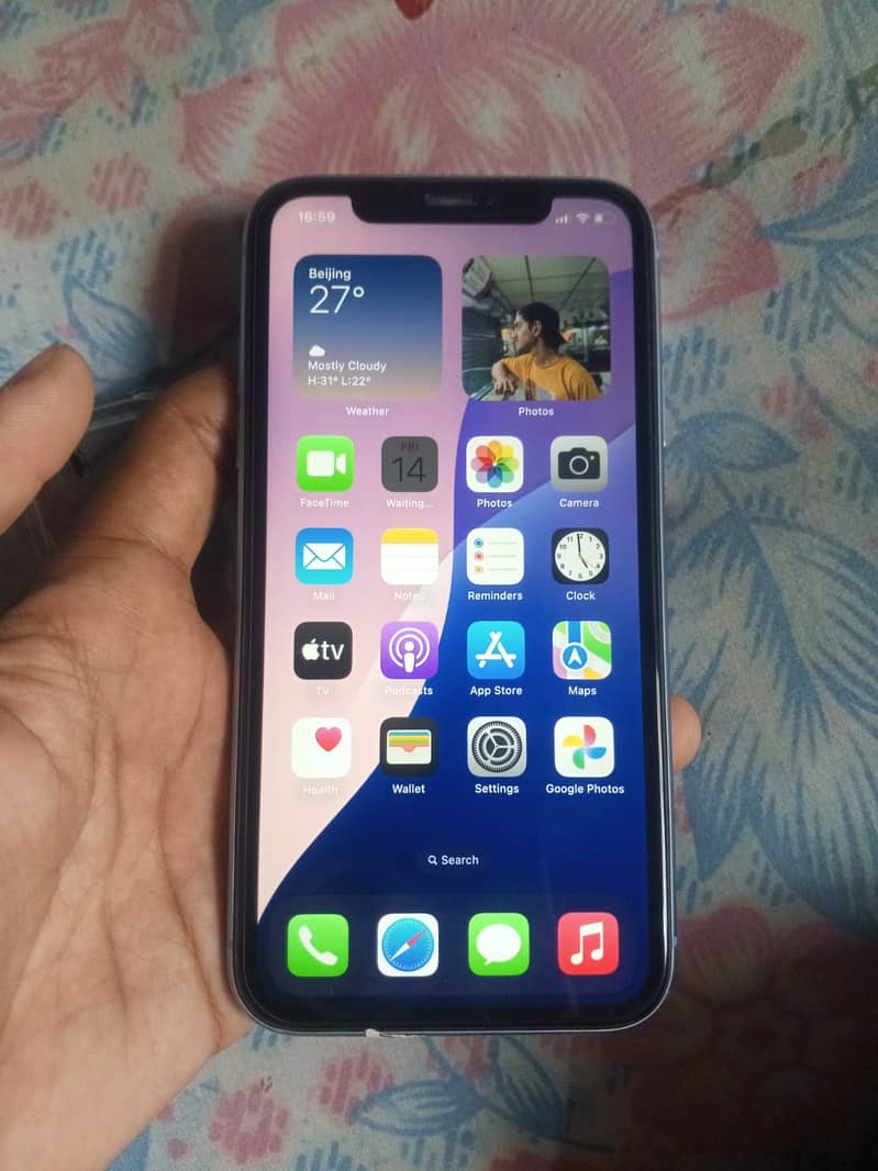 Apple iPhone XR 4