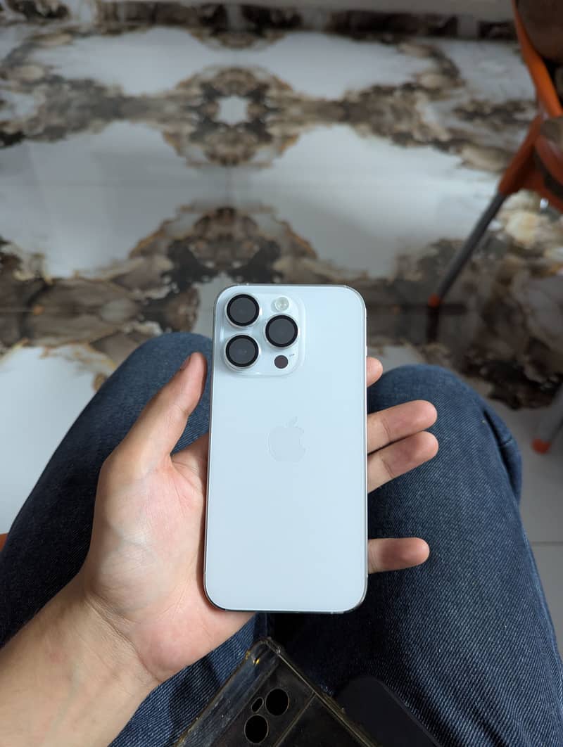 Apple iPhone 14 Pro 9