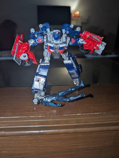 Optimus prime transformable bayverse