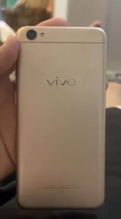 Vivo Y55L