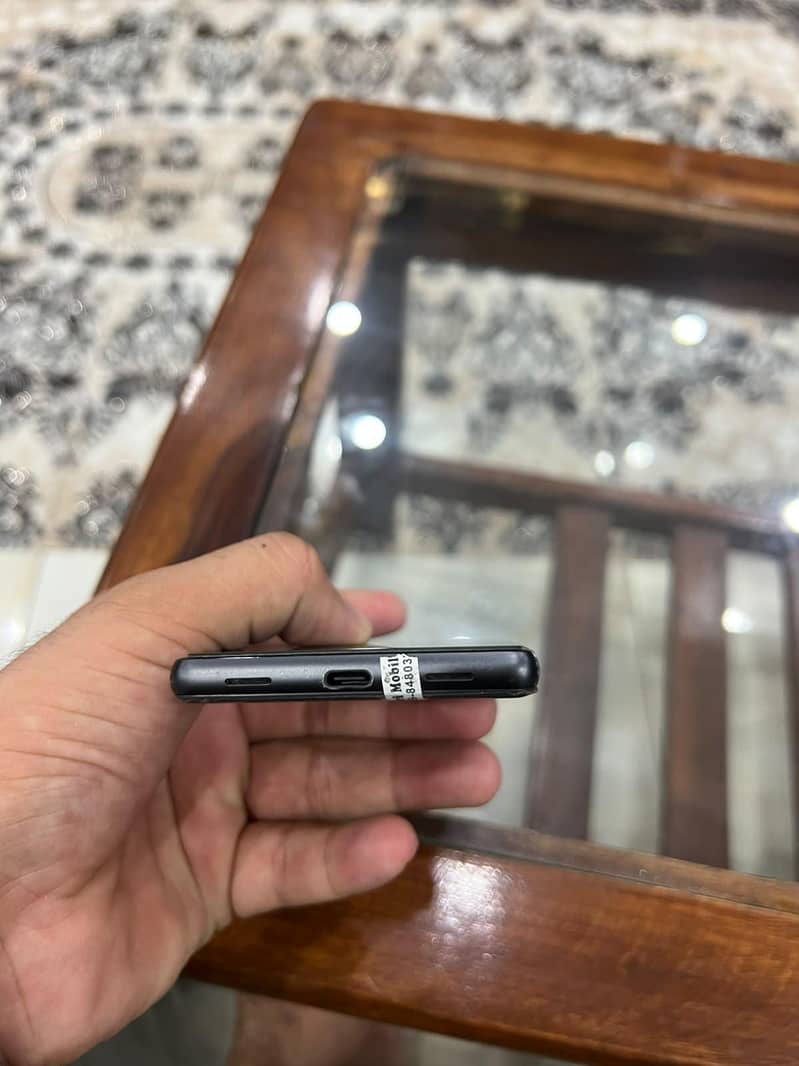 Google pixel 7a 4