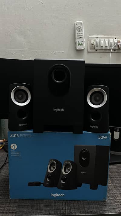 Logitech Z313 2.1 Speaker System with Subwoofer