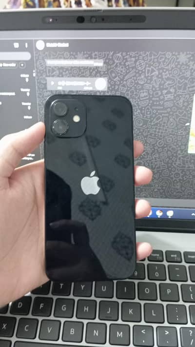 Apple iPhone 12