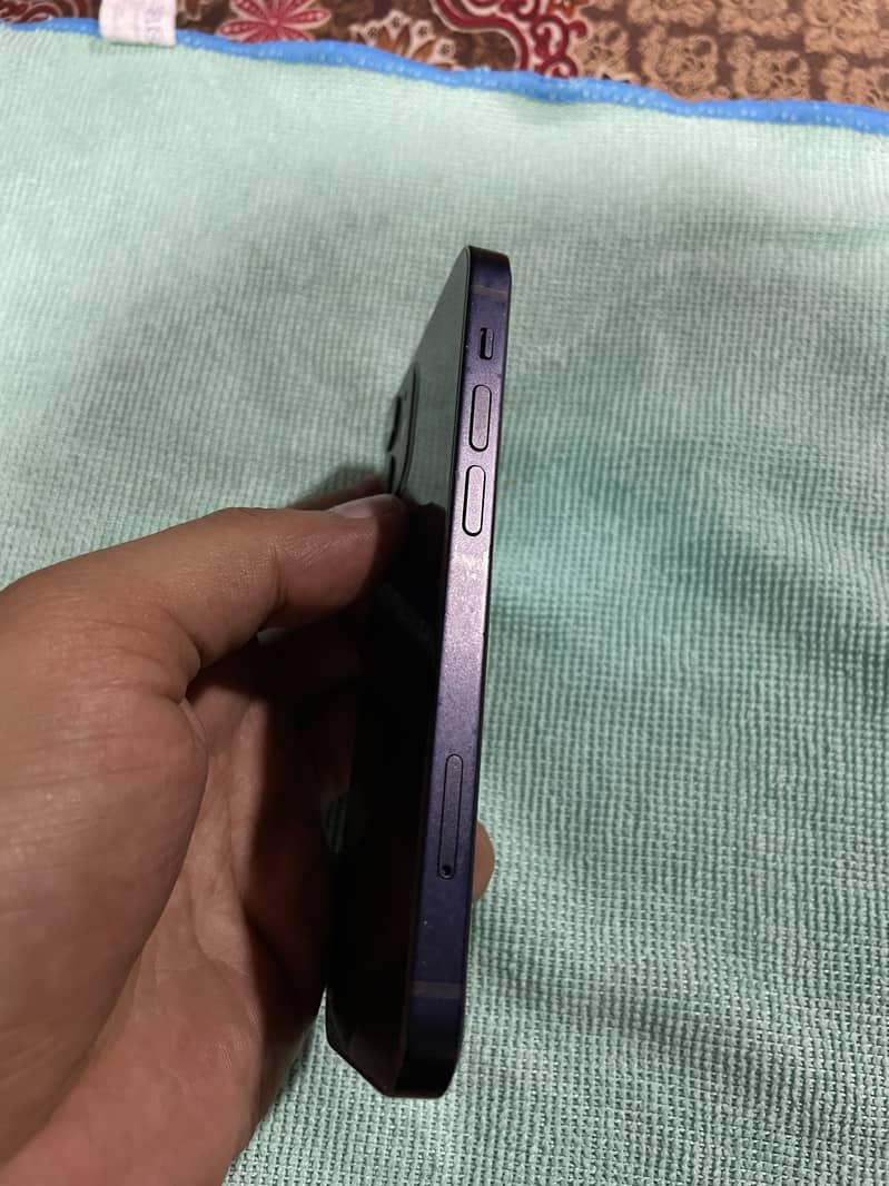 Apple iPhone 12 mini 3