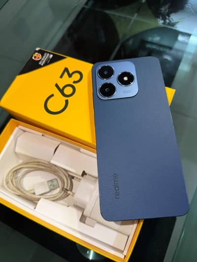 Realme C63 Ram 8/128  i complete box and charge all ok need cash