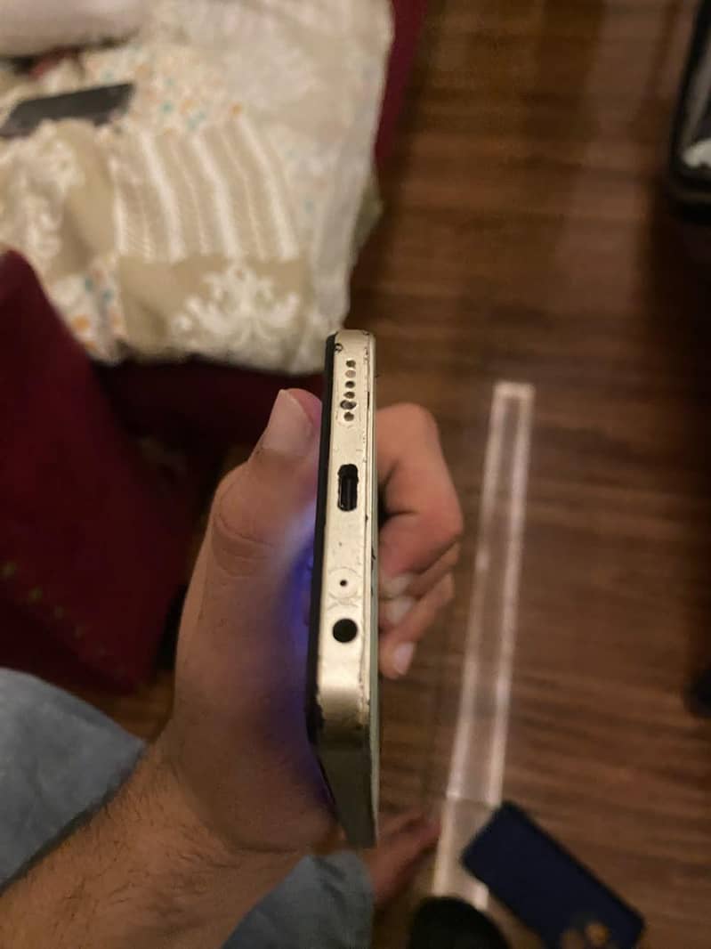 Tecno Spark 20C 3