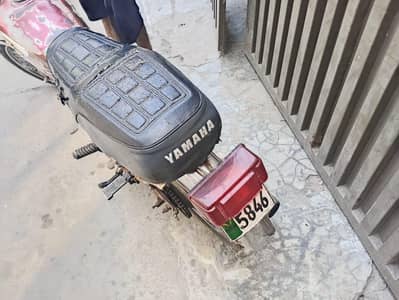 Yamaha 2stroke. . . candison 10/9. . . 03084347773