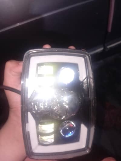 front light skull very good new condition