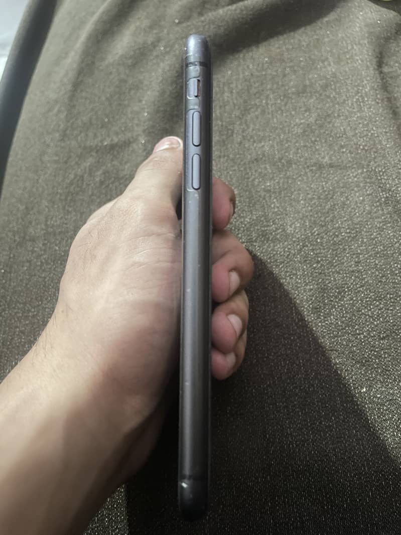 Apple iPhone 11 2