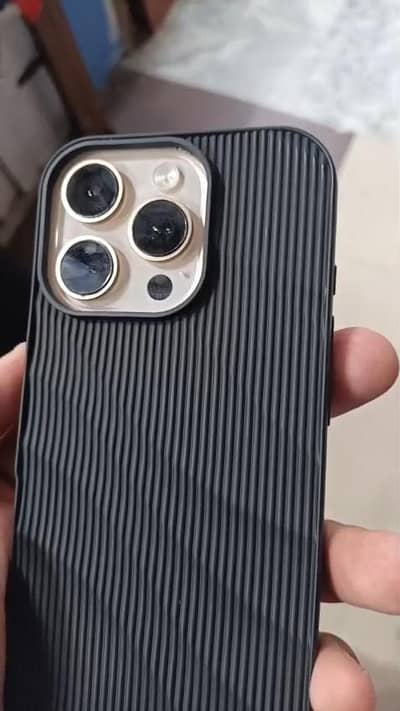 Apple iPhone 16 Pro