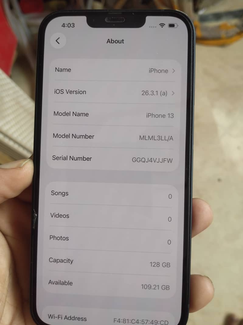 Apple iPhone 13 2
