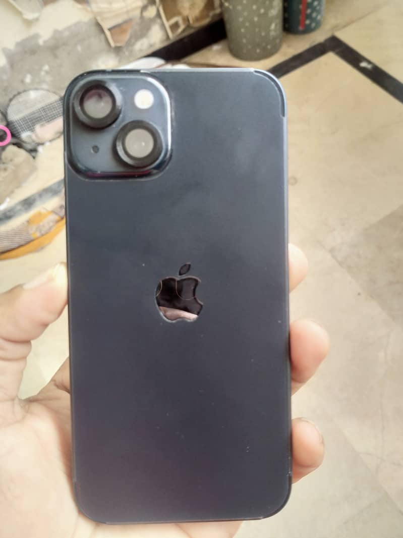 Apple iPhone 13 4