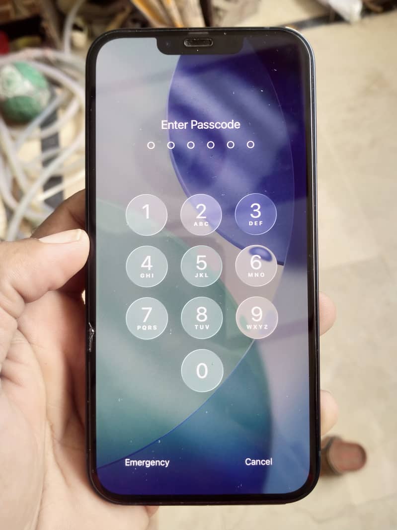 Apple iPhone 13 7