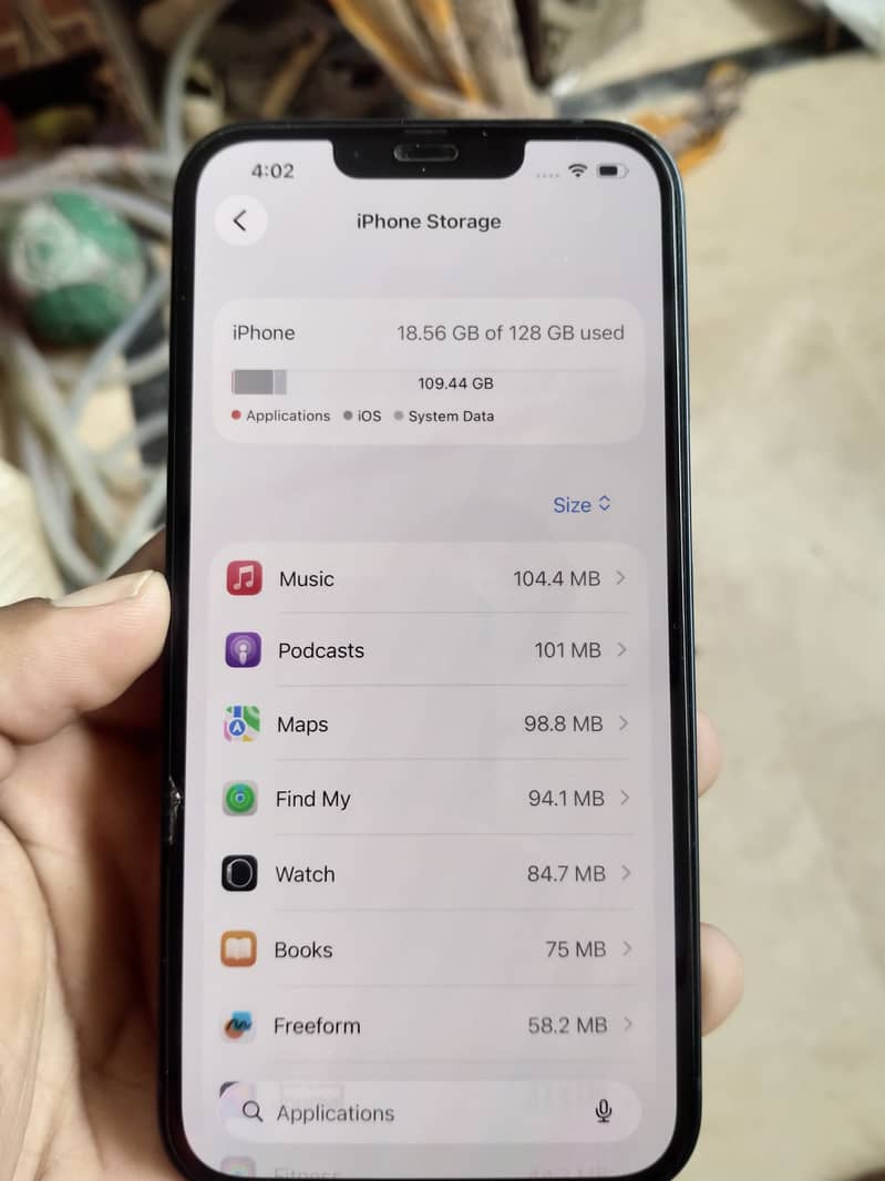 Apple iPhone 13 10
