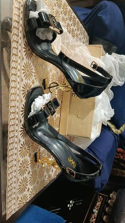YSL Ladies High Heel Shoes – Excellent Condition