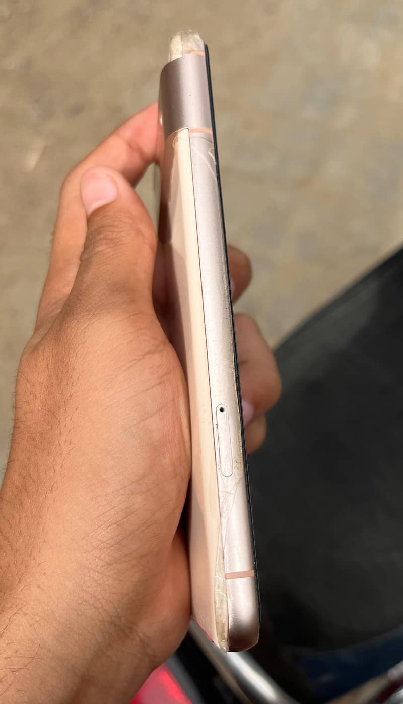 Google Pixel 8 1