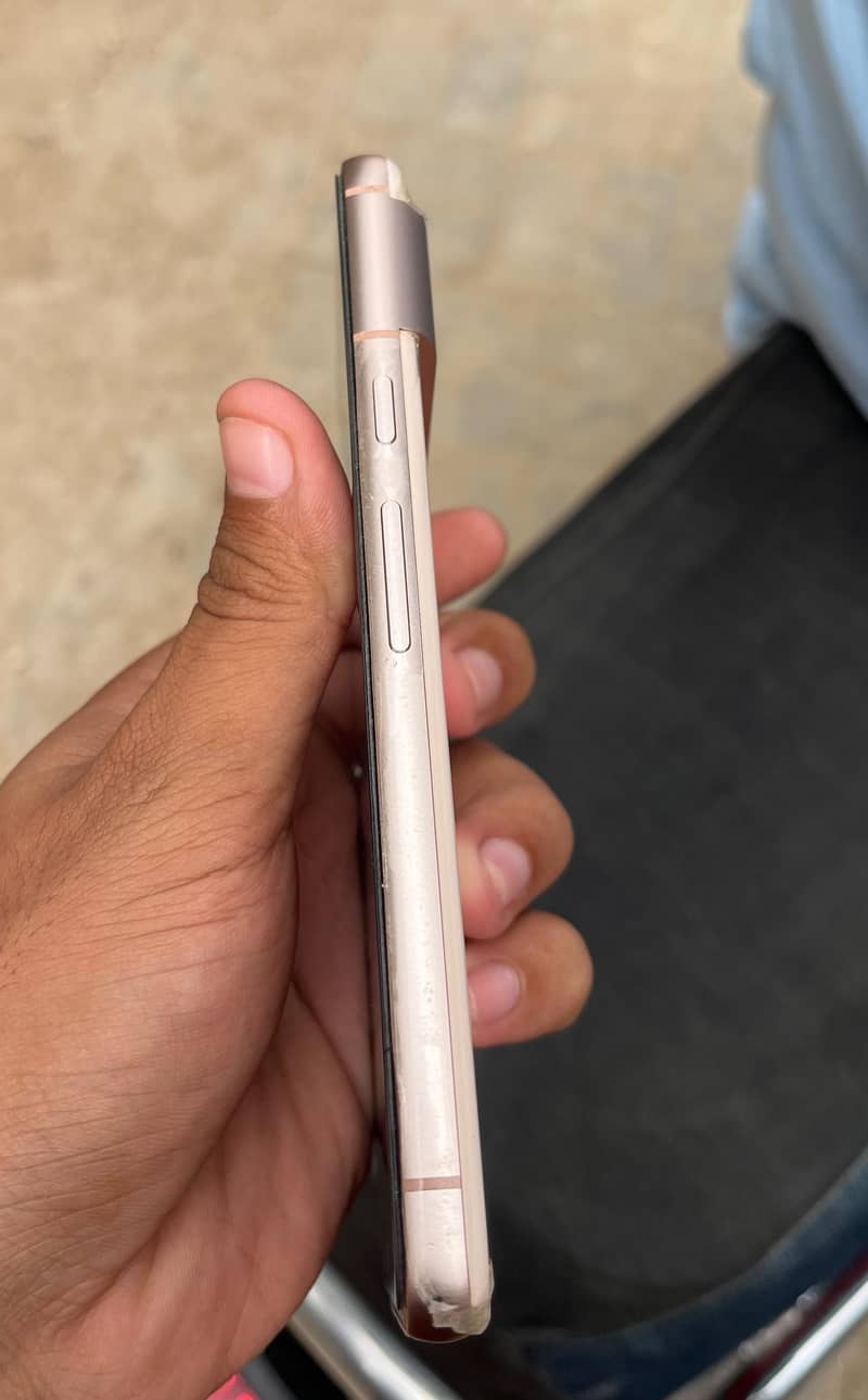 Google Pixel 8 5