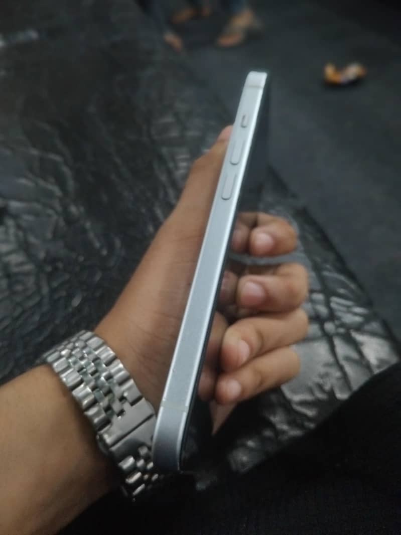 Apple iPhone 15 1