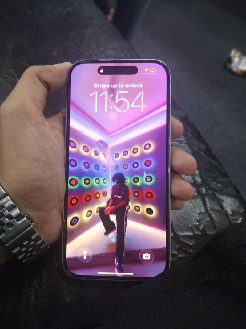 Apple iPhone 15 4