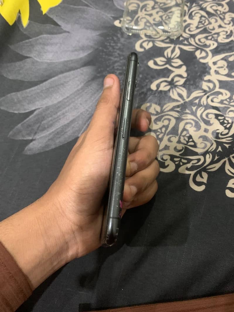 Apple iPhone X 5
