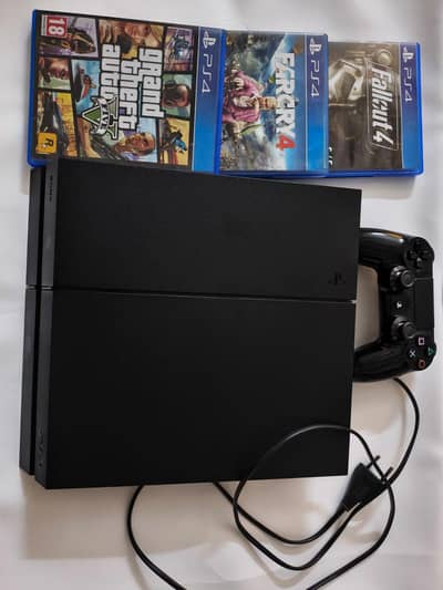 PS4 500GB with Original controller + 3 Games(GTAV, Far Cry4, Fallout4)