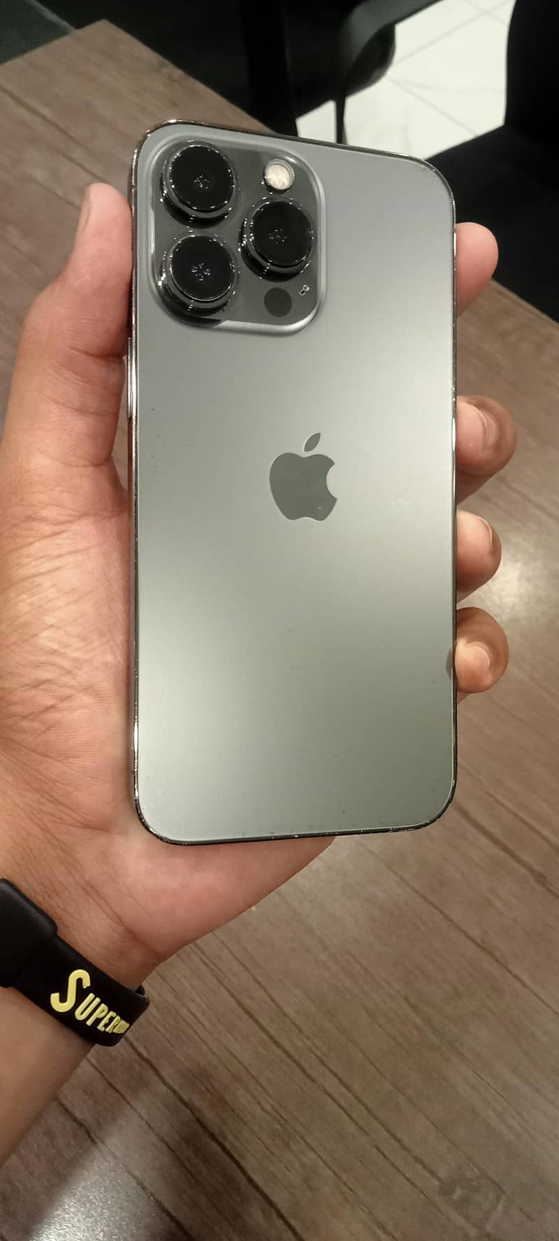Apple iPhone 13 Pro 3