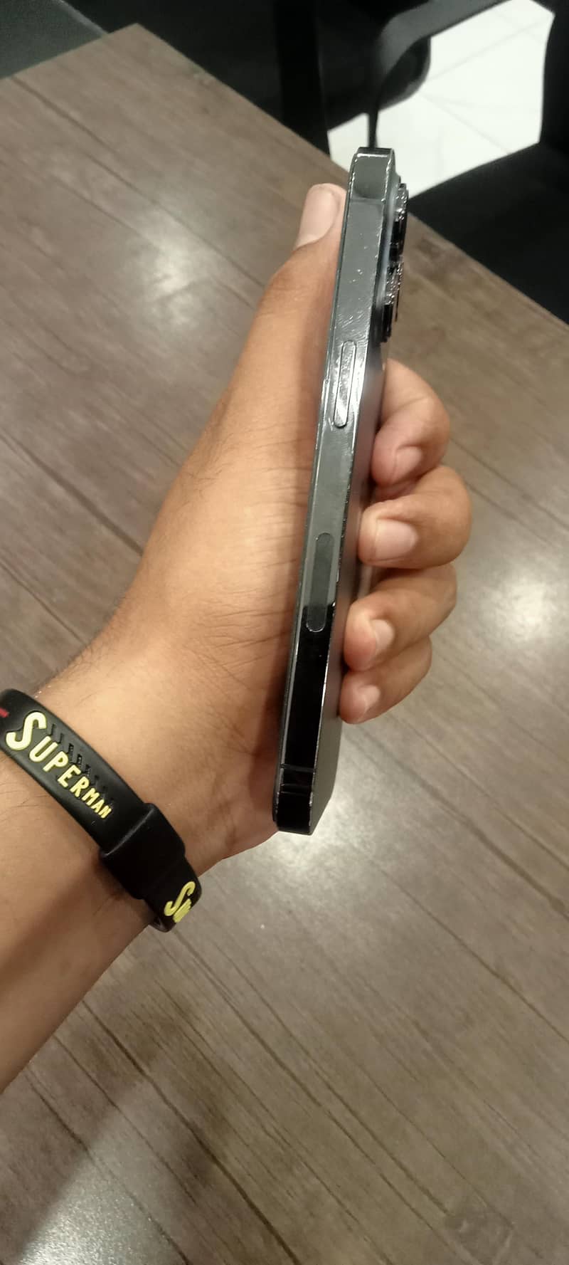 Apple iPhone 13 Pro 4