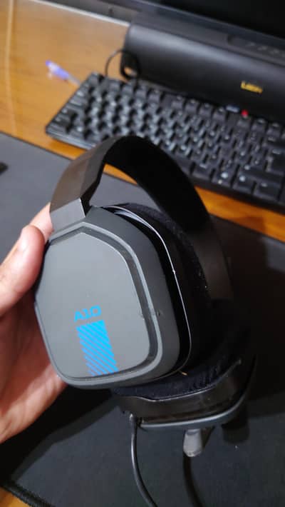 Astro A10 gaming headphones