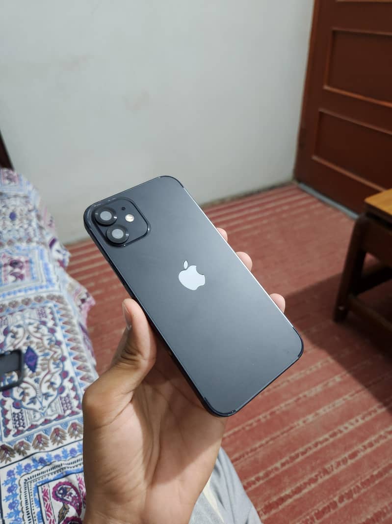 Apple iPhone 12 0