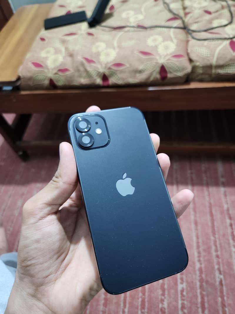 Apple iPhone 12 2