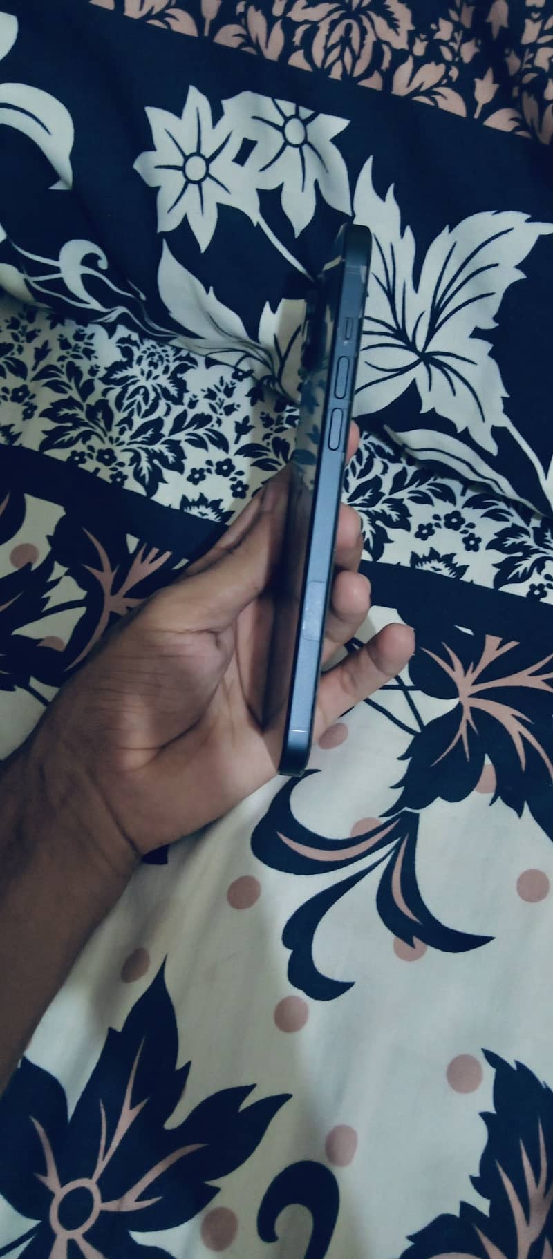 Apple iPhone 15 plus 1