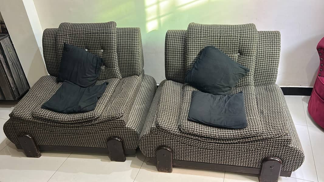 sofa set new condition 8