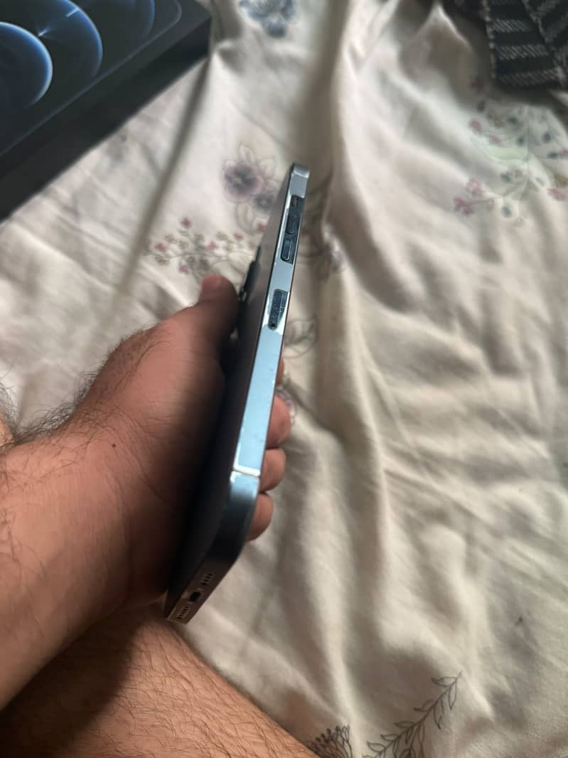 Apple iPhone 12 Pro Max 2