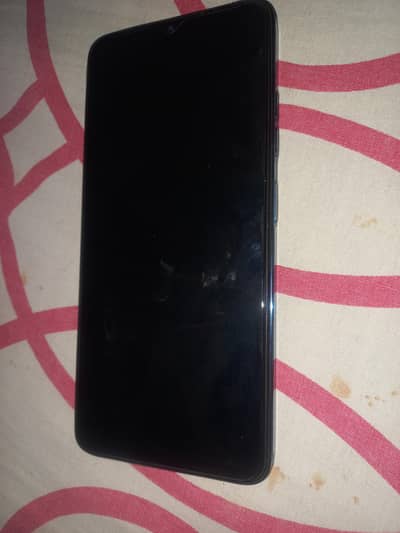 4 GB   128GB
