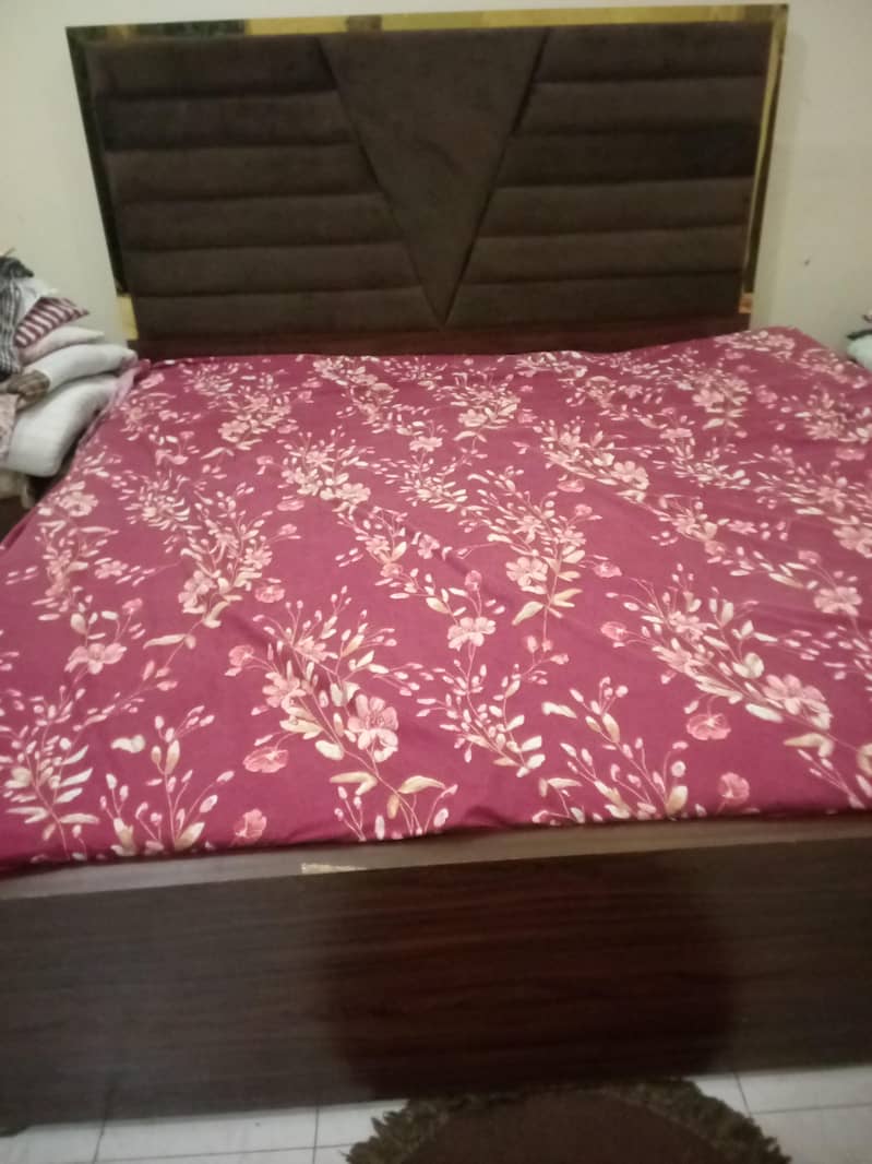 king size bed 3