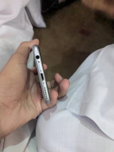 Apple iPhone 6S