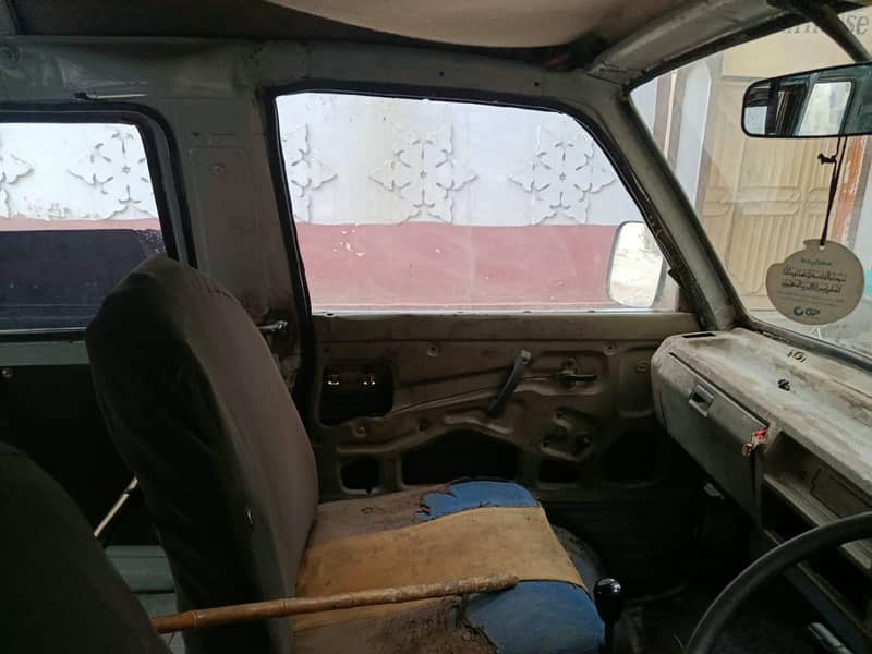 Suzuki bolan 0