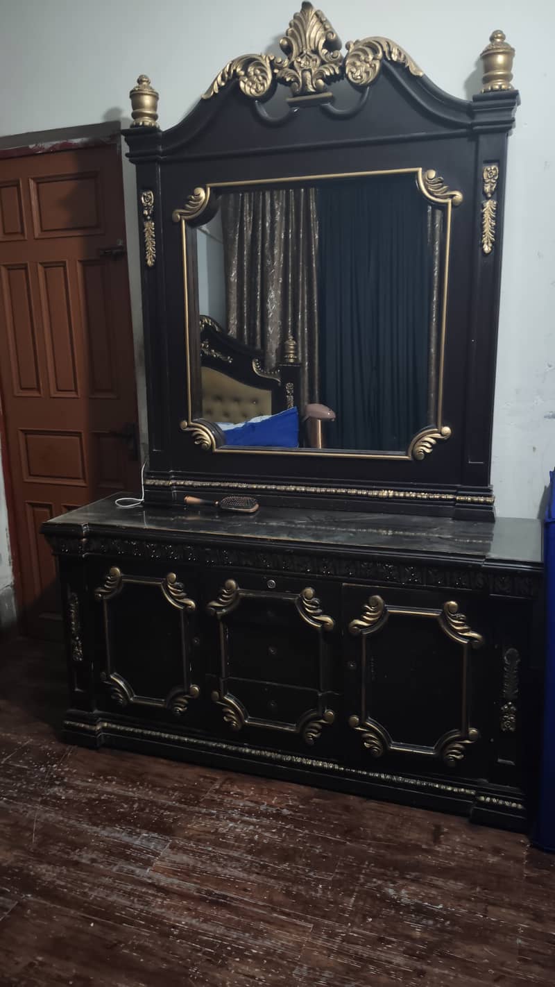 Dressing table 1