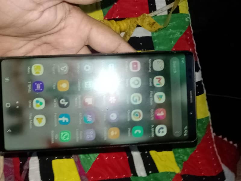 Samsung Mobile Note 9 6
