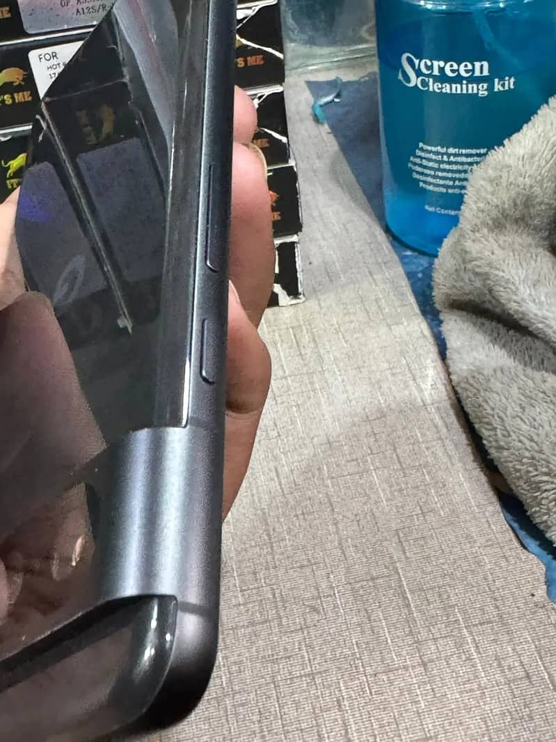 Google Pixel 8 2
