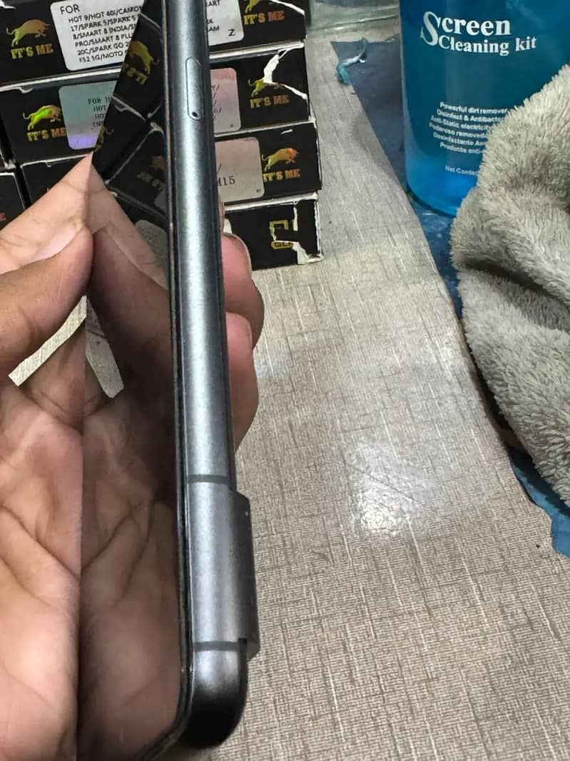 Google Pixel 8 3