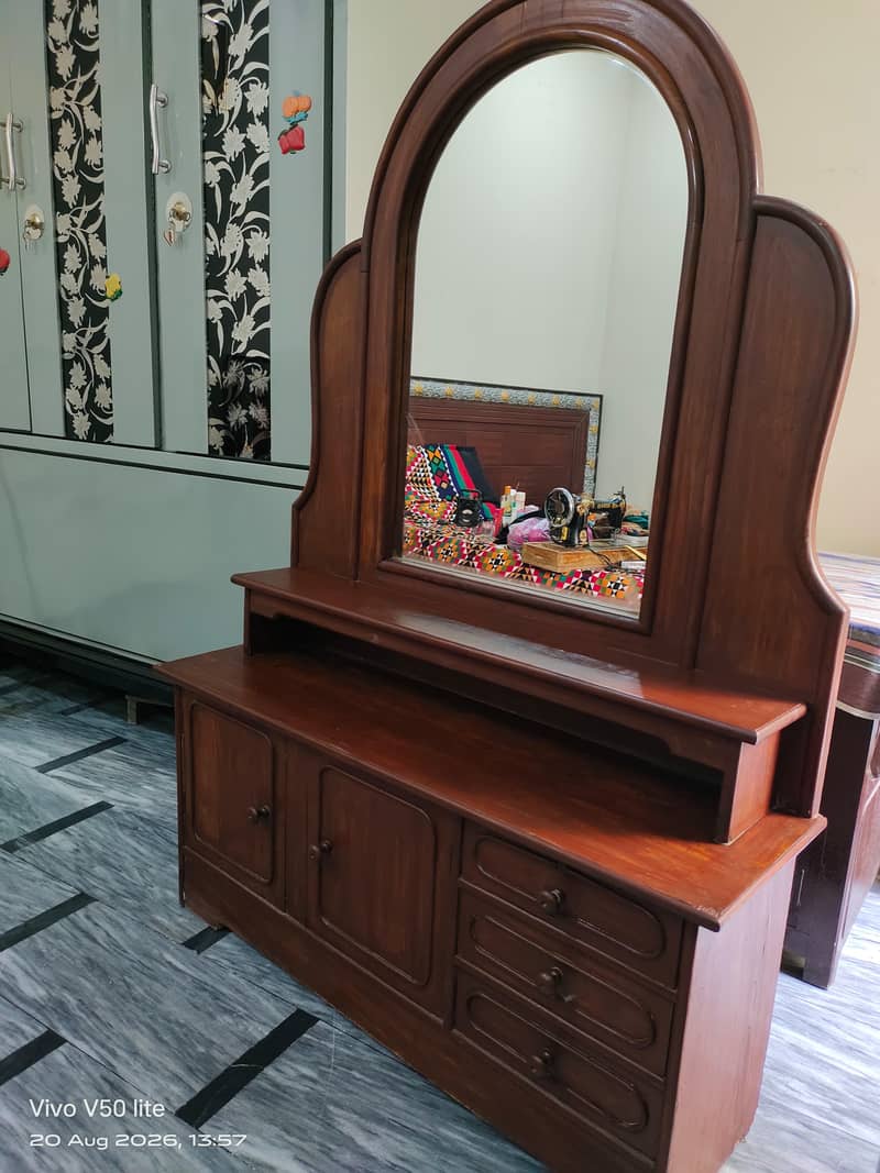Dressing Table 2